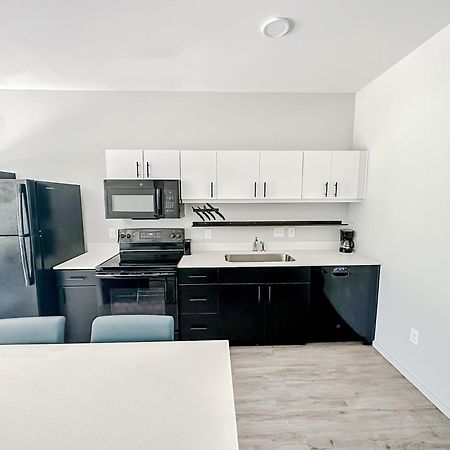 Sleepover 1Bd 1Ba Omaha Apartments Esterno foto
