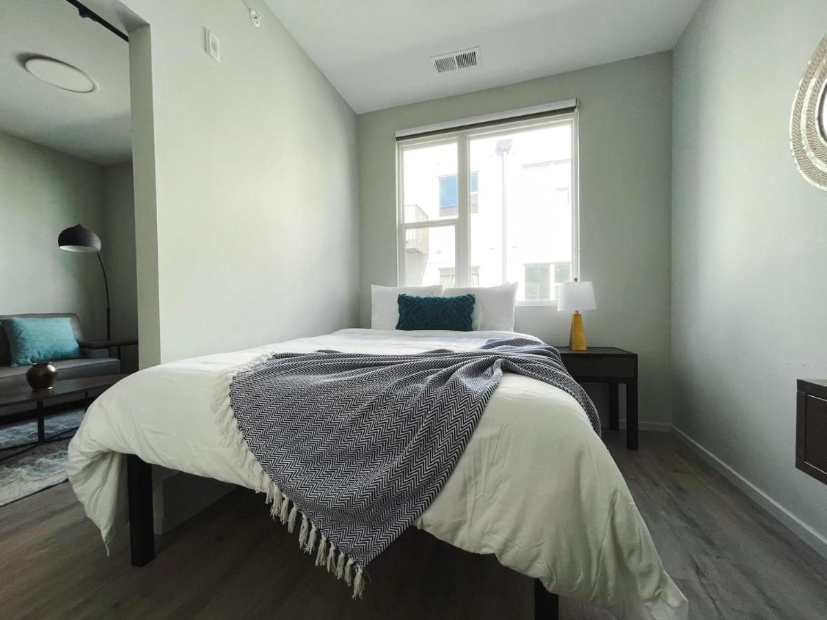 Sleepover 1Bd 1Ba Omaha Apartments Esterno foto