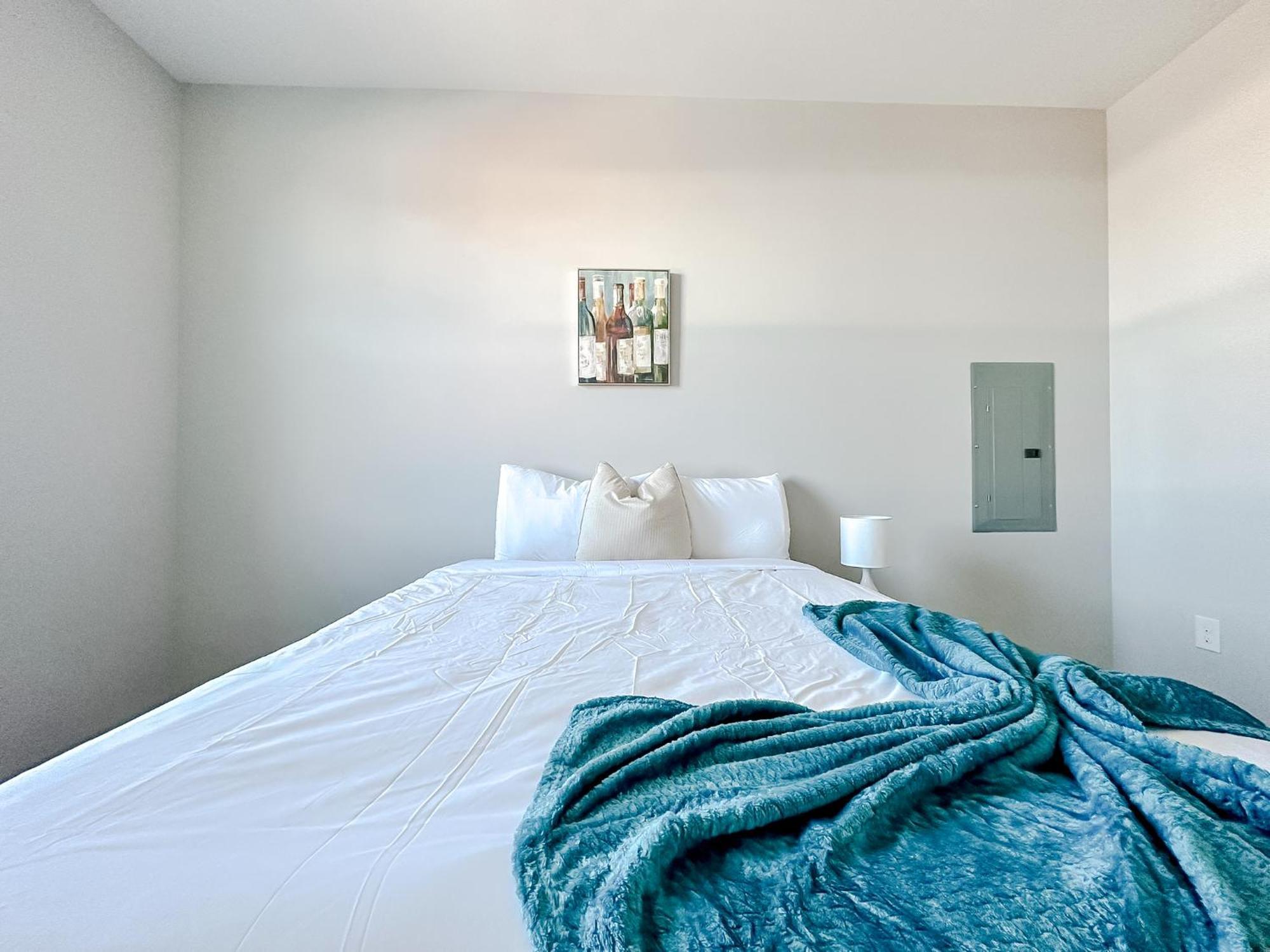 Sleepover 1Bd 1Ba Omaha Apartments Esterno foto