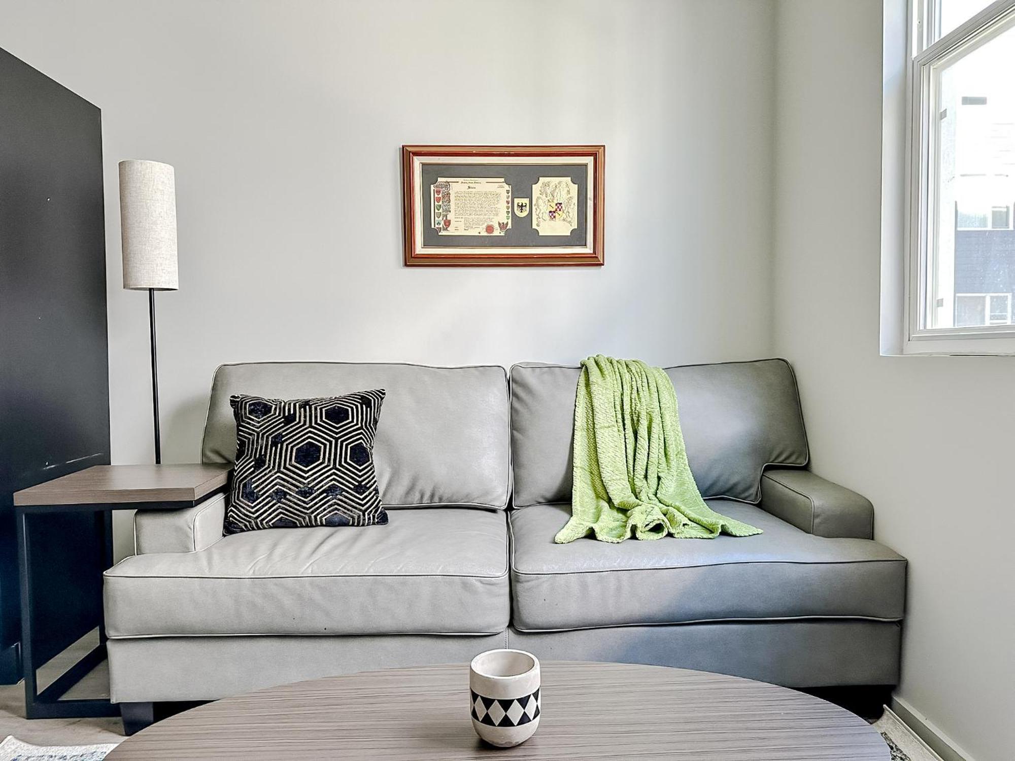 Sleepover 1Bd 1Ba Omaha Apartments Esterno foto