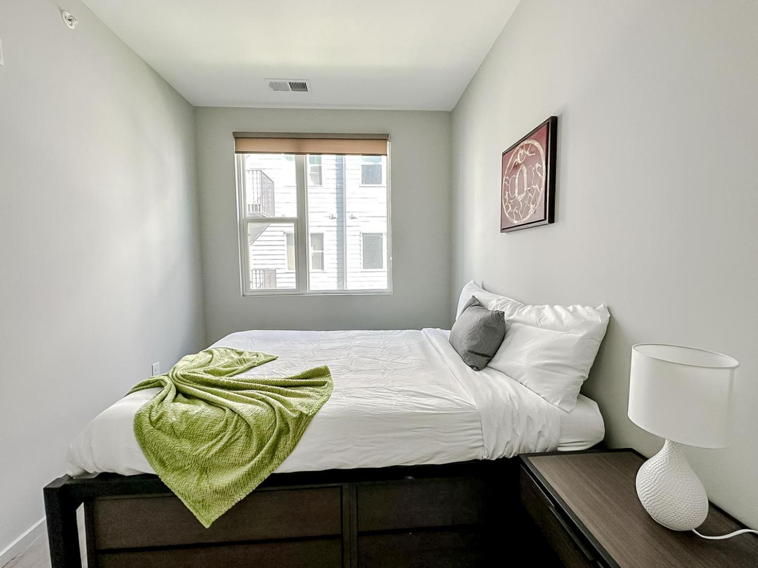 Sleepover 1Bd 1Ba Omaha Apartments Esterno foto