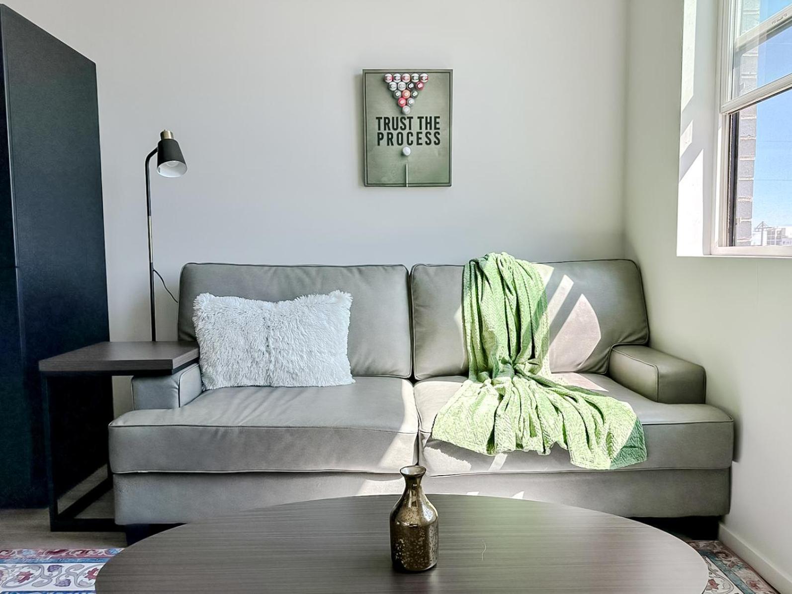 Sleepover 1Bd 1Ba Omaha Apartments Esterno foto