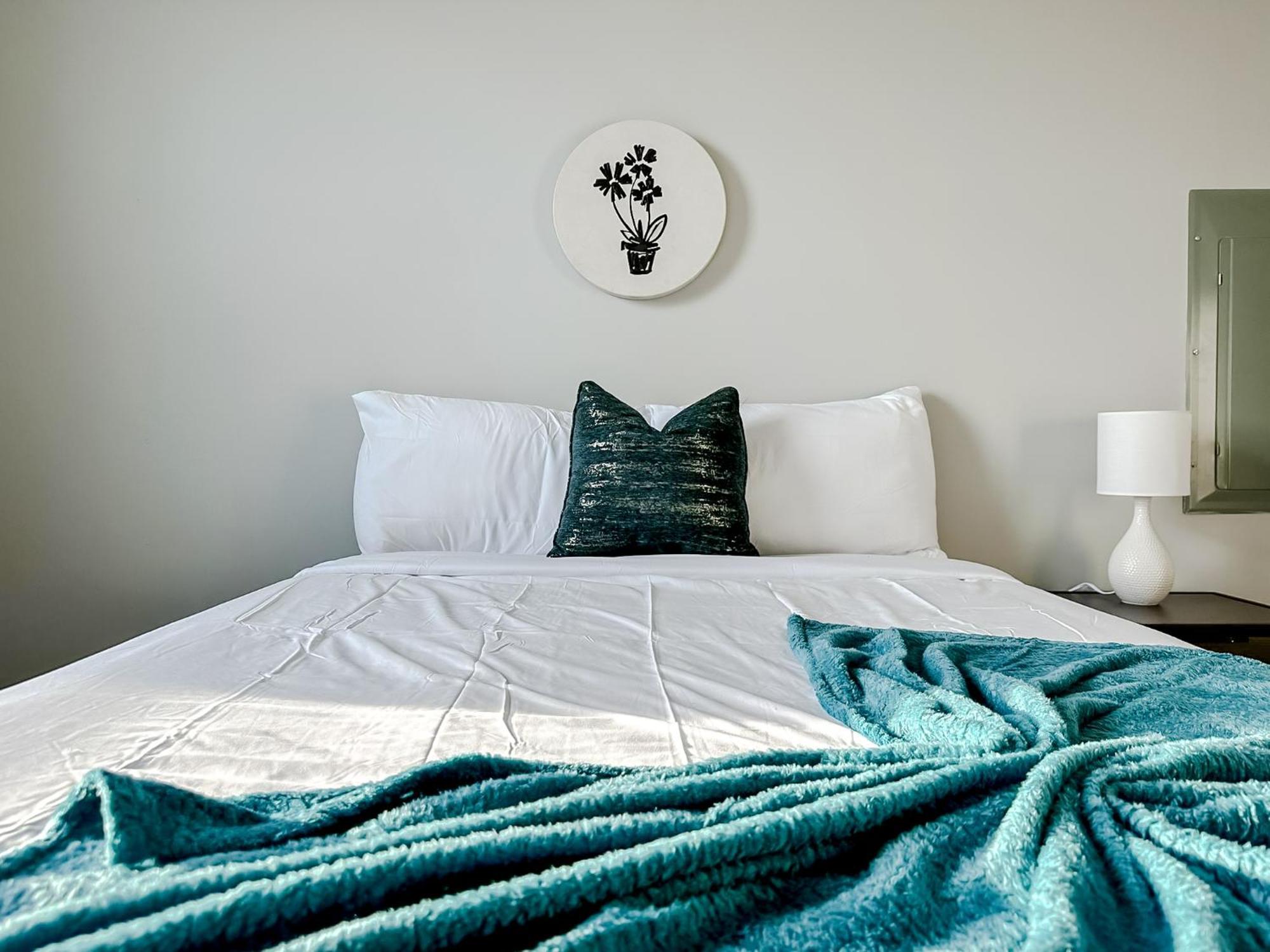 Sleepover 1Bd 1Ba Omaha Apartments Esterno foto